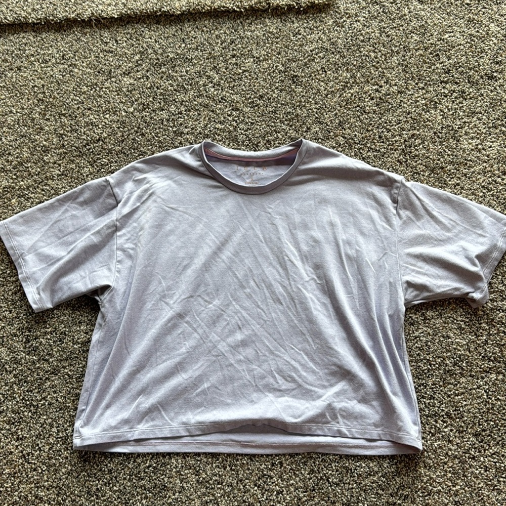 Size small Isla Movement cropped tee